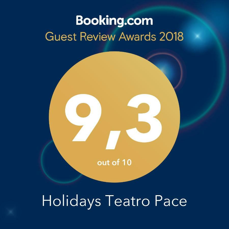 Holidays Teatro Pace Roma Exterior foto